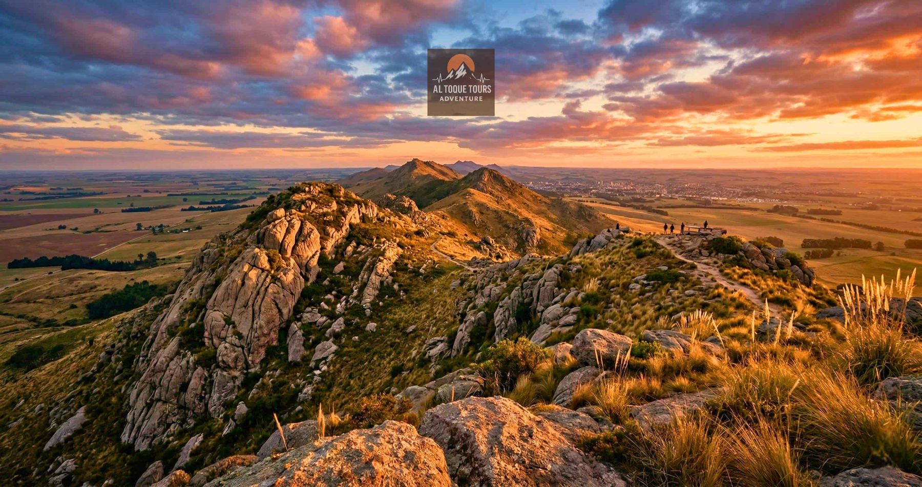 Trekkers en Sierra La Barrosa, Balcarce